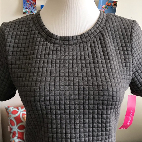 NWT quilted gray crop top size S #cute - Picture 2 of 6